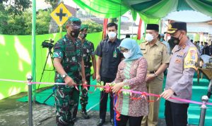 Lagi - lagi Gunting Menjadi Alat Istimewa Untuk Memotong Pita Peresmian , Senin (21/03/2022), (V24/Madli)