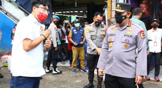 Minyak Goreng Banyak Dicari-cari Untuk Mengoreng Gorengan, Senin (21/03/2022), (V24/AL)