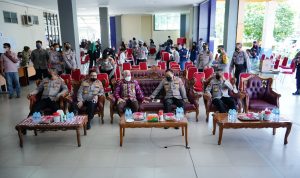 Kapolda dan Kapolri Menghadiri Vaksinasi Massal, Kamis (24/03/22), (V24/AL)