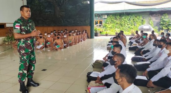 Calon Prajurit Mengikut Selesksi Kesehatan, Kamis (24/03/2022), (V24/A,L)