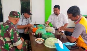 Makan Bersama Memang Nikmat Bersama Tokoh Masyarakat, Jumat (25/03/2022), (V24/AL)