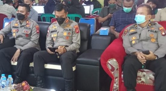 Rapat Kali Ini Membahas Vaksinasi Masyarakat, Sabtu (26/02/2022), (V24/Dedi)