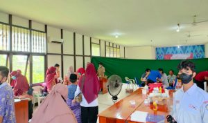 Ketika Sunatnan Berlangsung, Kamera Tidak Sengaja Terfoto, Minggu (27/03/2022), (V24/Dedi)