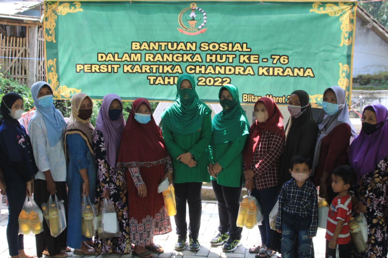 Persti Menolong Warga Dalam Kesulitan, Senin (28/03/2022), (V24/Madli)