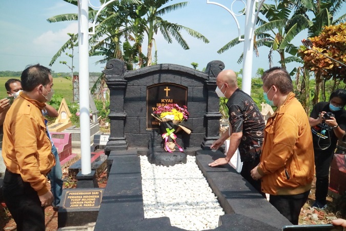 Bupati Meresmikan Makam Tunggul Wulung, Selasa (29/03/2022), (V24/AL)