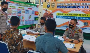 Nanti Kuotanya Habis Loh! Calon Polisi Mendaftar ke Polres, Sabtu (02/04/2022), (V24/AL)