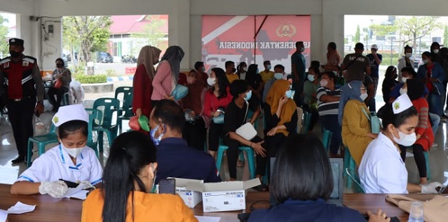 Kesini Lah! Bagi yang Belum Vaksin Segera Hadir ke Gedung P3UD, Sabtu (02/04/2022), (V24/AL)