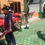 Angin Puting Beliung Membuat Sejumlah Rumah Warga Rusak, Sabtu (02/04/2022), (V24/AL) Angin Puting Beliung Membuat Sejumlah Rumah Warga Rusak, Sabtu (02/04/2022), (V24/AL)
