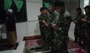 Satgas Melaksanakan Ibadah di Bulan Ramadhan, Kamis (07/04/2022), (V24/AL)