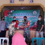 Sejumlah Keluarga Mendapatkan Bantuan Dana Desa, Jumat (08/04/2022), (Foto: V24/Madli)