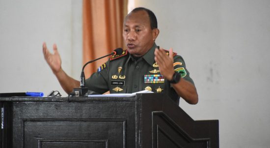 Pangdam Mengajak Kodam XVIII/Kasuari Untuk Bersabar, Jumat (08/04/2022), (Foto: V24/AL)