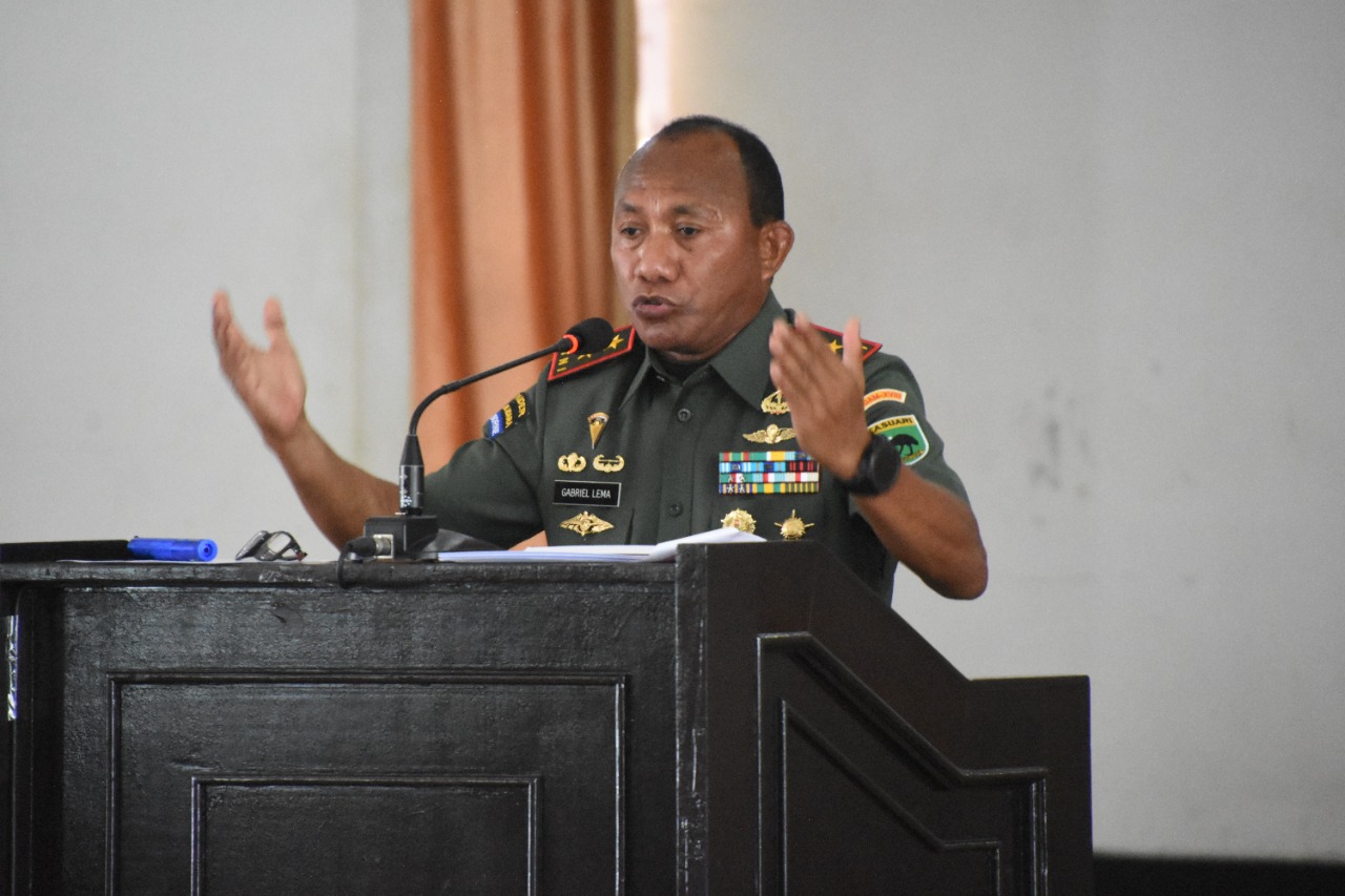 Pangdam Mengajak Kodam XVIII/Kasuari Untuk Bersabar, Jumat (08/04/2022), (Foto: V24/AL)
