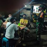 Babinsa Menghimbau Warga Untuk Tetap Rukun dan Harmonis, Sabtu (09/04/2022), (Foto: V24/AL)