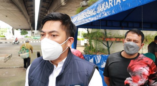 Bukan Hanya Membasmi Kasus Narkoba, Kini Satnarkoba Polrestro Juga Basmi Covid-19, Sabtu (09/04/2022), (Foto: V24/AL)