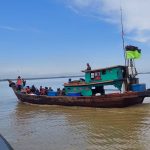 Kapal Tersebut Terdiri dari 11 Orang PMI/TKI Ilegal dan 4 Orang ABK, Minggu (10/04/2022), (Foto: V24/M.anwar)