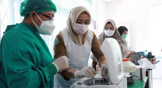 Seluruh Penghuni Rutan Diuji Keseehatannya Melalui Lab Kesehatan, Selasa (12/04/2022), (Foto: V24/M.anwar)
