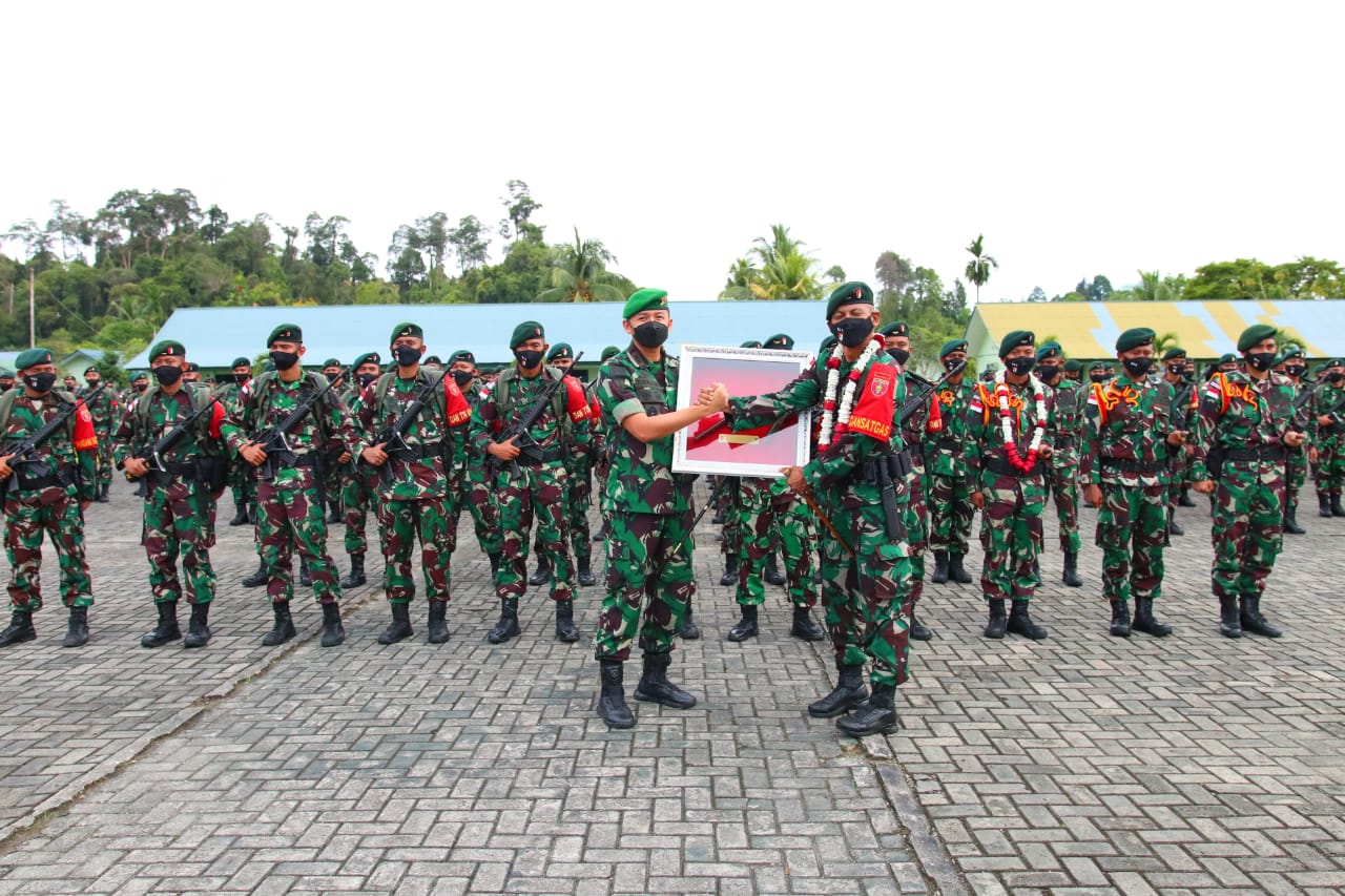 Semua Prajurit Minimal Harus Hitam, SIAP! Rabu (13/04/2022), (Foto: V24/AL)