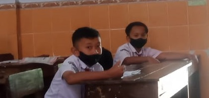 Jangan Biarkan Anak yang Tidak Berdosa Ini Terjerumus Kaum Tiktok, Rabu (13/04/2022), (Foto: V24/AL)