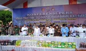 Melalui Pengungkapan ini Maka Sekitar 941.408 Orang Masyarakat Dapat Diselamatkan, Selasa (19/04/2022), (Foto: V24/M.anwar) Melalui Pengungkapan ini Maka Sekitar 941.408 Orang Masyarakat Dapat Diselamatkan, Selasa (19/04/2022), (Foto: V24/M.anwar)