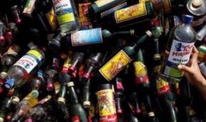 Mantap Selur...., Ribuan Minuman Keras Kini Dimusnahkan, Senin (21/04/2022), (Foto: V24/AL)