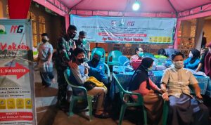 Vaksinasi Gelar di Halaman Masjid Ar Rahman Jl. Ciliwung Kel. Bendo , Sabtu (23/04/2022), (Foto: V24/Madli)
