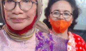 Ratna Sarumpaet (Lahir 16 Juli 1948) Adalah Seorang Aktivis Hak Asasi Manusia Indonesia, Sabtu (23/04/2022), (Foto: V24/AL)