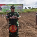 Danrem 174/ATW Merauke Brigjen TNI E. Reza Pahlevi Memberi Ucapan Terima Kasih Kepada Masyarakat, Sabtu (23/04/2022), (Foto: V24/AL)