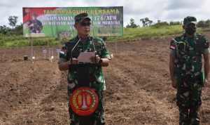 Danrem 174/ATW Merauke Brigjen TNI E. Reza Pahlevi Memberi Ucapan Terima Kasih Kepada Masyarakat, Sabtu (23/04/2022), (Foto: V24/AL)