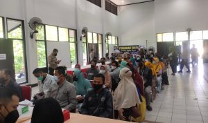 Jumlah Uang yang Diterima Oleh Peserta Sebanyak Rp 300.000 (Tiga Ratus Ribu Rupiah), Selasa (26/04/2022), (Foto: V24/Dedi)