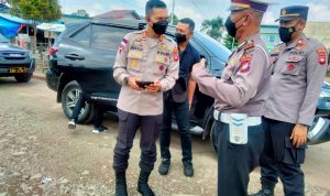 Kapolres Kubu Raya dan Rombongan Juga Mengunjungi Kantor Perhubungan, Rabu (27/04/2022), (Foto: V24/Dedi)