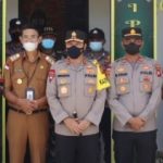 Irjen Pol Suryanbodo Asmoro melakukan kunjungan ke Pos lintas batas Aruk , Jumat (29/04/2022), (Foto: V24/AL)