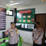kunjungannya Kapolda meninjau sarana prasarana serta personil yang ditugaskan di pos terpadu, Jumat (29/04/2022), (Foto: V24/AL)