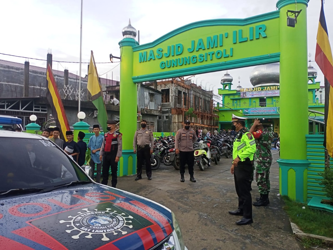 Pengamanan demi Pengamanan yang dilakukan oleh Personil Polres Nias baik , Selasa (02/05/2022), (Foto: V24/AL)