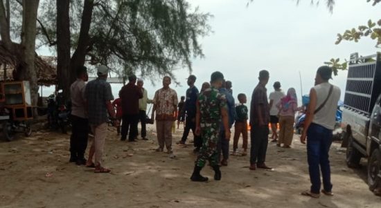 Anggota Koramil 04/Plk yang Dipimpin Oleh Serka Atis Setiana Mengungkapkan Pengamanan, Rabu (04/05/2022), (Foto: V24/AL)