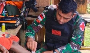 Beberapa Hari ini Masyarakat di Kp. Ubrub Banyak yang Membutuhkan Pelayanan Kesehatan, Rabu (04/05/2022), (Foto: V24/AL)