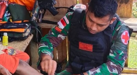 Beberapa Hari ini Masyarakat di Kp. Ubrub Banyak yang Membutuhkan Pelayanan Kesehatan, Rabu (04/05/2022), (Foto: V24/AL)