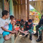 Bapak Yones (53) Salah Satu Warga Mengucapkan Terima Kasih Kepada Satgas, Kamis (05/05/2022), (Foto: V24/AL)