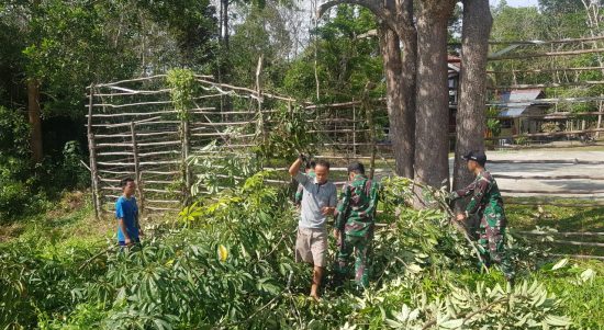Jalan Desa Riam Sejawak ini Merupakan Jalan Desa Yang Terhubung ke Desa Wak Sepan, Sabtu (07/05/2022), (Foto: V24/AL)