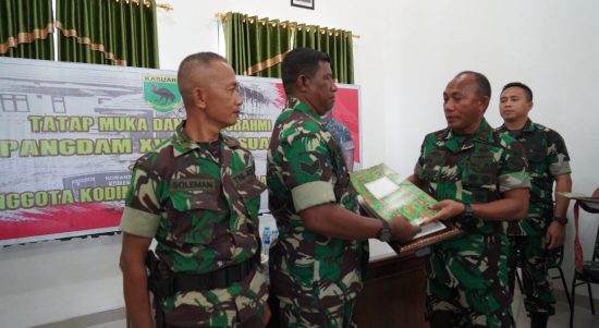 Pangdam melaksanakan peletakan batu pertama pembangunan gedung serba guna, Sabtu (07/05/2022), (Foto: V24/AL)