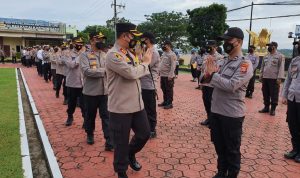 AKBP Arwin menekankan agar kembali melaksanakan tugasnya seperti biasa, Senin (09/05/2022), (Foto: V24/AL)