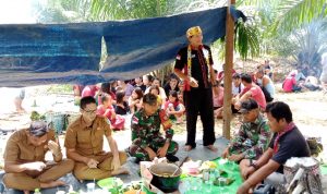 Kegiatan ini Dilakukan Oleh 4 Orang Personil dan Dipimpin Danpos Letda Inf Warsito, Rabu (11/05/2022), (Foto: V24/AL)