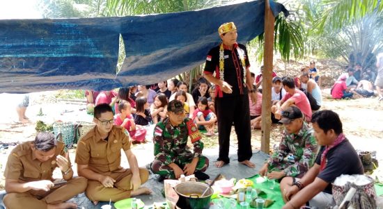 Kegiatan ini Dilakukan Oleh 4 Orang Personil dan Dipimpin Danpos Letda Inf Warsito, Rabu (11/05/2022), (Foto: V24/AL)