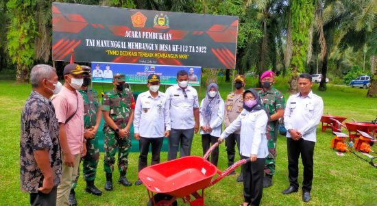 egiatan TMMD ke 113 Ta. 2022 yang dilaksanakan di Desa Lama, Rabu (11/05/2022), (Foto: V24/AL)
