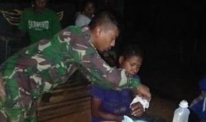 seorang warga yang mengalami luka akibat Kekerasan Dalam Rumah Tangga, Kamis (12/05/2022), (Foto: V24/AL)