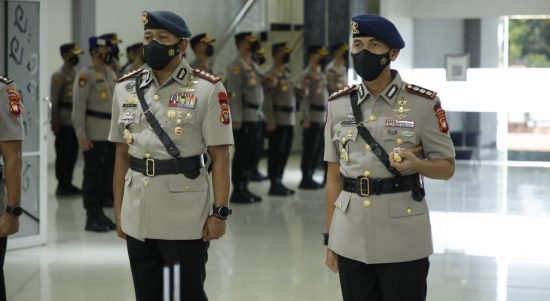 Pelaksanaan Kegiatan Upacara Sertijab Pada Pagi Hari ini Diawali dengan Laporan Perwira, Rabu (11/05/2022), (Foto: V24/AL)