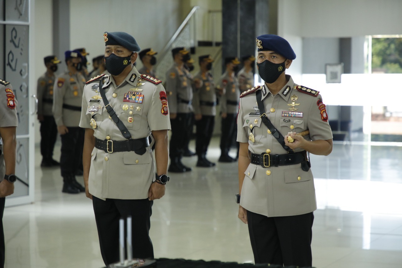 Pelaksanaan Kegiatan Upacara Sertijab Pada Pagi Hari ini Diawali dengan Laporan Perwira, Rabu (11/05/2022), (Foto: V24/AL)