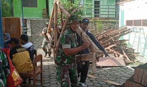 SD Negeri 04 Tegalsari Kecamatan Wlingi Kabupaten Blitar Mengalami Kerusakan, Sabtu (14/05/2022), (V24/Madli)