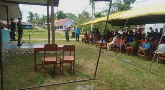 Dinas Kesehatan Kembali Menggelar Pengobatan Massal di Kampung Yabanda, Sabtu (14/05/2022), (Foto: V24/AL)