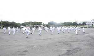 Batalyon Arhanud 2 Marinir Melaksanakan Latihan Karate di Lapangan, Kamis (12/05/2022), (Foto: V24/AL)