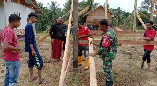 Balai Pengajian ini Akan Digunakan Sebagai Tempat Mengaji Al – Quran, Minggu (15/05/2022), (Foto: V24/AL) Balai Pengajian ini Akan Digunakan Sebagai Tempat Mengaji Al – Quran, Minggu (15/05/2022), (Foto: V24/AL)
